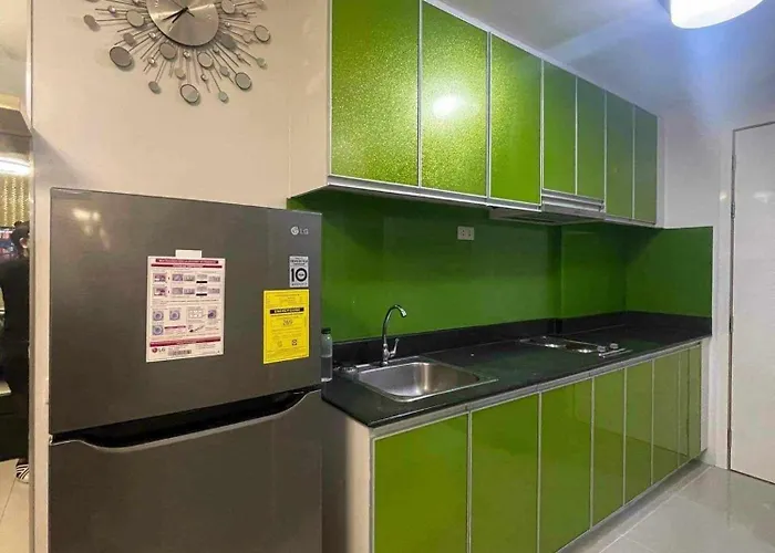 Aparthotel Sea Staycation Moa Complex By Elijah